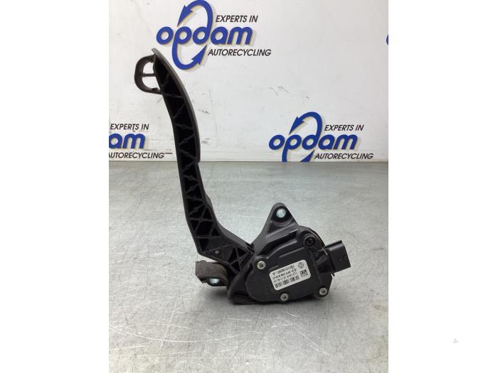 Gebruikte Gaspedaalpositie Sensor Opel Movano 2.3 CDTi Biturbo 16V FWD Prijs € 60,50 Inclusief btw aangeboden door Gebr Opdam B.V.