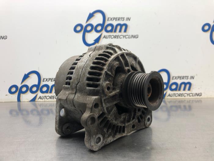 Gebruikte Alternator Volkswagen Golf III (1H1) 1.6 i Prijs € 54,00 Margeregeling aangeboden door Gebr Opdam B.V.