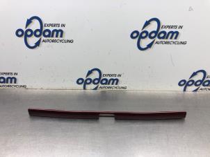 Gebruikte Achterklep Handgreep Volkswagen Golf III (1H1) 1.6 i Prijs € 27,00 Margeregeling aangeboden door Gebr Opdam B.V.