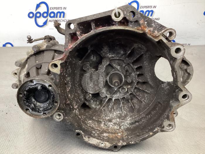Gebruikte Versnellingsbak Volkswagen Golf III (1H1) 1.6 i Prijs € 158,00 Margeregeling aangeboden door Gebr Opdam B.V.