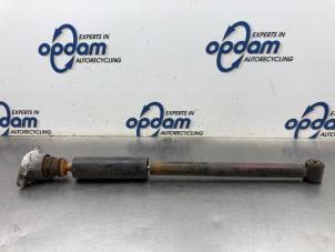 Gebruikte Schokdemper links-achter Ford Fiesta 5 (JD/JH) 1.4 16V Prijs € 27,00 Margeregeling aangeboden door Gebr Opdam B.V.