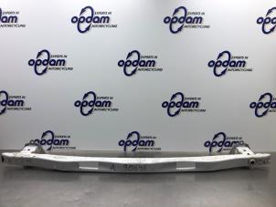 Gebruikte Bumperframe achter Renault Kangoo Express (FW) 1.5 dCi 90 FAP Prijs € 68,00 Margeregeling aangeboden door Gebr Opdam B.V.