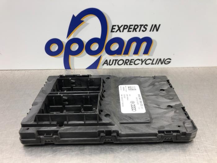 Gebruikte Bodycontrol Module Audi A4 (B9) 2.0 40 TDI 16V Prijs € 135,00 Margeregeling aangeboden door Gebr Opdam B.V.