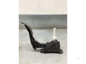 Gebruikte Gaspedaalpositie Sensor Volkswagen New Beetle (1Y7) 2.0 Prijs € 25,00 Margeregeling aangeboden door Gebr Opdam B.V.