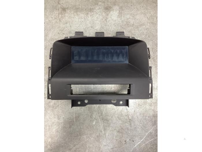 Gebruikte Display Interieur Opel Astra J Sports Tourer (PD8/PE8/PF8) 1.7 CDTi 16V Prijs € 30,00 Margeregeling aangeboden door Gebr Opdam B.V.