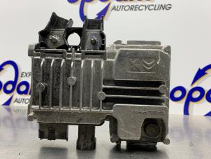 Gebruikte Start/Stop computer Citroen C4 Cactus (0B/0P) 1.2 PureTech 110 12V Prijs € 90,00 Margeregeling aangeboden door Gebr Opdam B.V.