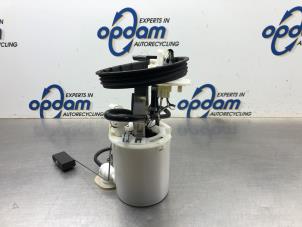 Gebruikte Benzinepomp Saab 9-3 I (YS3D) 2.0t 16V Prijs € 68,00 Margeregeling aangeboden door Gebr Opdam B.V.