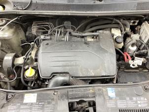 Gebruikte Motor Dacia Sandero II 1.2 16V Prijs € 550,00 Margeregeling aangeboden door Gebr Opdam B.V.