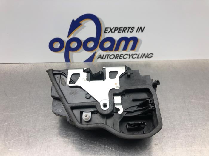 Deurslot Mechaniek 4Deurs rechts-achter van een BMW 4 serie Gran Coupe (F36) 428i 2.0 Turbo 16V 2015