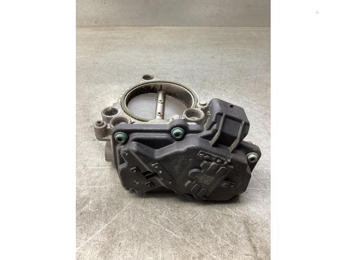 Gebruikte Gasklephuis BMW 3 serie (F30) 330e Prijs € 100,00 Margeregeling aangeboden door Gebr Opdam B.V.