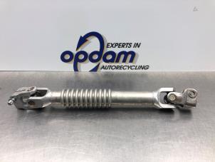 Gebruikte Stuurkoppeling Mini Countryman (F60) 1.5 12V One Prijs € 81,00 Margeregeling aangeboden door Gebr Opdam B.V.