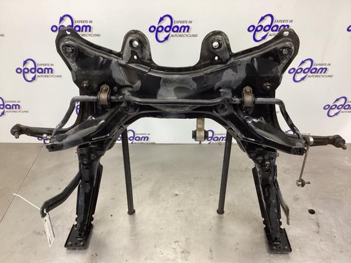 Gebruikte Subframe Fiat 500 (312) 0.9 TwinAir 85 Prijs € 150,00 Margeregeling aangeboden door Gebr Opdam B.V.