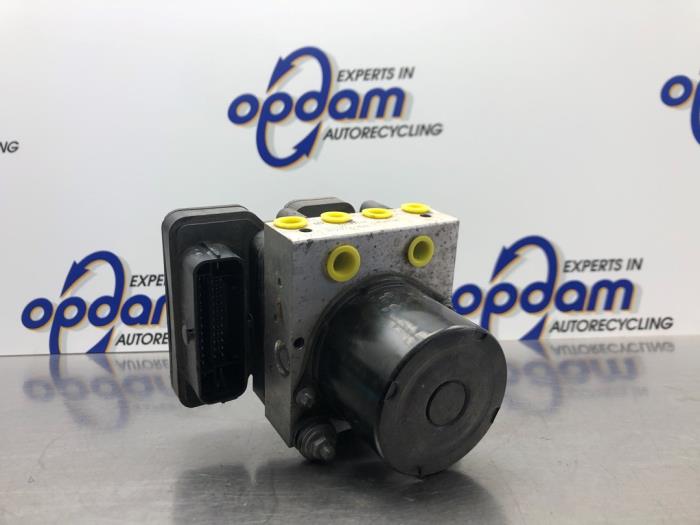 Gebruikte ABS Pomp Fiat 500 (312) 0.9 TwinAir 85 Prijs € 135,00 Margeregeling aangeboden door Gebr Opdam B.V.