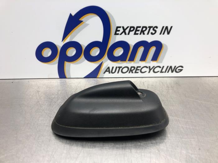 Antenne van een MINI Mini (F56) 1.5 12V Cooper 2018