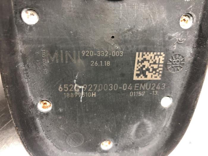 Antenne van een MINI Mini (F56) 1.5 12V Cooper 2018