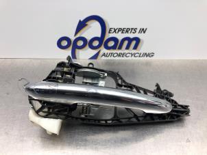 Gebruikte Deurgreep 2Deurs links Mini Mini (F56) 1.5 12V Cooper Prijs € 45,00 Margeregeling aangeboden door Gebr Opdam B.V.