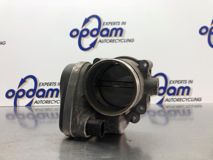 Gebruikte Gasklephuis BMW 3 serie Touring (E46/3) 325i 24V Prijs € 135,00 Margeregeling aangeboden door Gebr Opdam B.V.