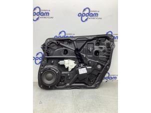 Gebruikte Raammechaniek 4Deurs rechts-voor Mercedes GLE (W166) 400 3.0 V6 24V 4-Matic Prijs € 100,00 Margeregeling aangeboden door Gebr Opdam B.V.