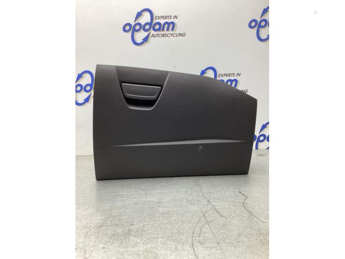 Gebruikte Dashboardkastje Ford Focus 3 Wagon 1.0 Ti-VCT EcoBoost 12V 125 Prijs € 35,00 Margeregeling aangeboden door Gebr Opdam B.V.