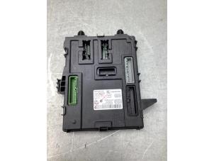 Gebruikte Computer Body Control Renault Kadjar (RFEH) 1.2 Energy TCE 130 Prijs € 125,00 Margeregeling aangeboden door Gebr Opdam B.V.