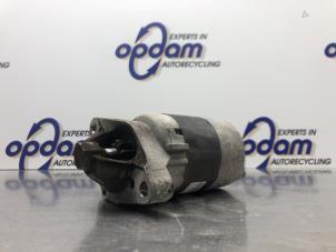 Gebruikte Startmotor Renault Twingo II (CN) 1.2 16V Prijs € 36,00 Margeregeling aangeboden door Gebr Opdam B.V.