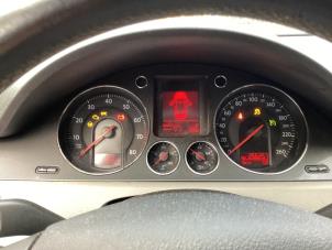 Gebruikte Kilometerteller KM Volkswagen Passat Variant (3C5) 2.0 FSI 16V Prijs € 90,00 Margeregeling aangeboden door Gebr Opdam B.V.