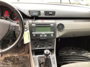 Gebruikte Chaufage Bedieningspaneel Volkswagen Passat Variant (3C5) 2.0 FSI 16V Prijs € 45,00 Margeregeling aangeboden door Gebr Opdam B.V.