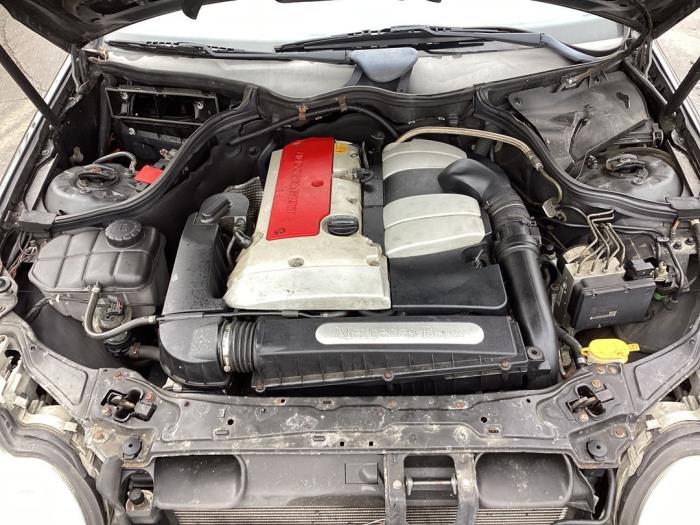Gebruikte Automaatbak Mercedes C (W203) 2.0 C-200K 16V Prijs € 270,00 Margeregeling aangeboden door Gebr Opdam B.V.