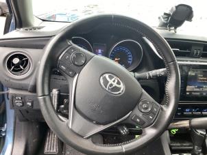 Gebruikte Combischakelaar Stuurkolom Toyota Auris Touring Sports (E18) 1.2 T 16V Prijs op aanvraag aangeboden door Gebr Opdam B.V.