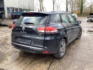 Gebruikte Achteras voorwielaandrijving Renault Clio IV Estate/Grandtour (7R) 1.5 Energy dCi 90 FAP Prijs € 112,00 Margeregeling aangeboden door Gebr Opdam B.V.