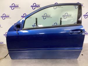 Gebruikte Portier 2Deurs links Mercedes C Sportcoupé (C203) 2.3 C-230K 16V Prijs € 158,00 Margeregeling aangeboden door Gebr Opdam B.V.