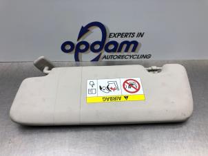 Gebruikte Zonneklep Mini Countryman (F60) 1.5 12V One Prijs € 36,00 Margeregeling aangeboden door Gebr Opdam B.V.