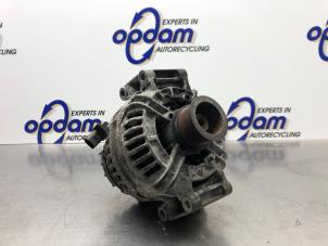 Gebruikte Dynamo Mercedes C (W204) 2.5 C-230, C-250 V6 24V Prijs € 90,00 Margeregeling aangeboden door Gebr Opdam B.V.