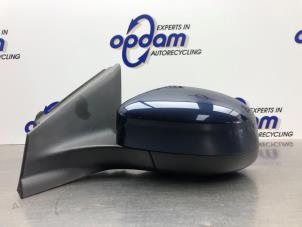 Gebruikte Spiegel Buiten links Ford Mondeo IV 2.0 16V Prijs € 68,00 Margeregeling aangeboden door Gebr Opdam B.V.