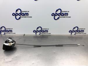 Gebruikte Deurslot Mechaniek 2Deurs links Volkswagen Fox (5Z) 1.2 Prijs € 45,00 Margeregeling aangeboden door Gebr Opdam B.V.