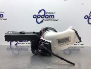 Gebruikte Aanjager Citroen C4 Grand Picasso (UA) 1.8 16V Prijs € 36,00 Margeregeling aangeboden door Gebr Opdam B.V.