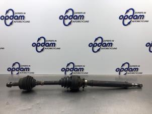 Gebruikte Steekas rechts-voor Alfa Romeo GT (937) 2.0 JTS 16V Prijs € 45,00 Margeregeling aangeboden door Gebr Opdam B.V.