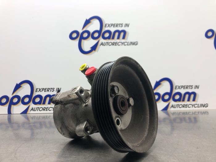 Gebruikte Servopomp Alfa Romeo GT (937) 2.0 JTS 16V Prijs € 45,00 Margeregeling aangeboden door Gebr Opdam B.V.