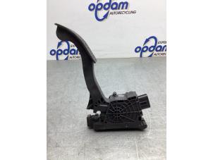 Gebruikte Gaspedaalpositie Sensor Volkswagen Polo VI (AW1) 1.0 TSI 12V Prijs € 35,00 Margeregeling aangeboden door Gebr Opdam B.V.