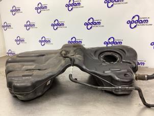 Gebruikte Tank BMW 7 serie (G11/12) 740d,Ld xDrive 24V Prijs € 495,00 Margeregeling aangeboden door Gebr Opdam B.V.