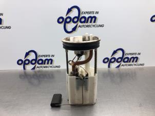 Gebruikte Benzinepomp Volkswagen Fox (5Z) 1.2 Prijs € 45,00 Margeregeling aangeboden door Gebr Opdam B.V.