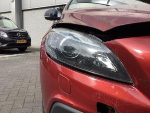 Gebruikte Koplamp rechts Volvo V40 Cross Country (MZ) 2.0 D3 20V Prijs € 350,00 Margeregeling aangeboden door Gebr Opdam B.V.
