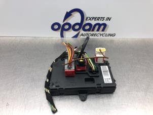 Gebruikte Module Trekhaak Peugeot 308 (4A/C) 1.6 16V THP 155 Prijs € 68,00 Margeregeling aangeboden door Gebr Opdam B.V.