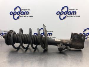 Gebruikte Mac Phersonpoot rechts-voor Peugeot 308 (4A/C) 1.6 16V THP 155 Prijs € 45,00 Margeregeling aangeboden door Gebr Opdam B.V.