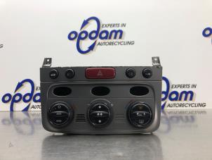 Gebruikte Chaufage Bedieningspaneel Alfa Romeo GT (937) 2.0 JTS 16V Prijs € 68,00 Margeregeling aangeboden door Gebr Opdam B.V.