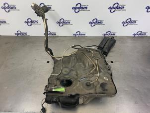 Gebruikte Tank Seat Leon (5FB) 2.0 TSI Cupra 300 16V Prijs € 225,00 Margeregeling aangeboden door Gebr Opdam B.V.