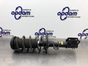 Gebruikte Mac Phersonpoot rechts-voor Chevrolet Spark (M300) 1.0 16V Bifuel Prijs € 29,00 Margeregeling aangeboden door Gebr Opdam B.V.