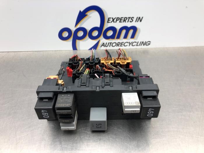 Gebruikte Module Bodycontrol Volkswagen Caddy III (2KA,2KH,2CA,2CH) 2.0 SDI Prijs € 90,00 Margeregeling aangeboden door Gebr Opdam B.V.
