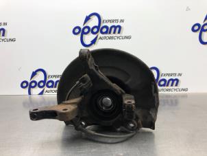 Gebruikte Asschenkel rechts-voor Mitsubishi Space Star (DG) 1.6 16V Prijs € 45,00 Margeregeling aangeboden door Gebr Opdam B.V.