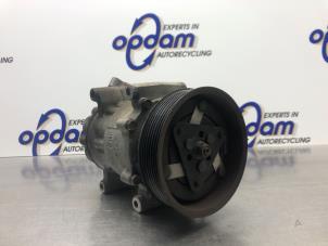 Gebruikte Pomp Airco Renault Modus/Grand Modus (JP) 1.2 16V Prijs € 45,00 Margeregeling aangeboden door Gebr Opdam B.V.